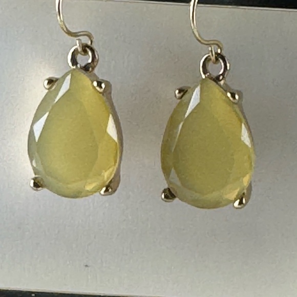 Elegant Stone and Gold Drop Earrings - Picture 8 of 10